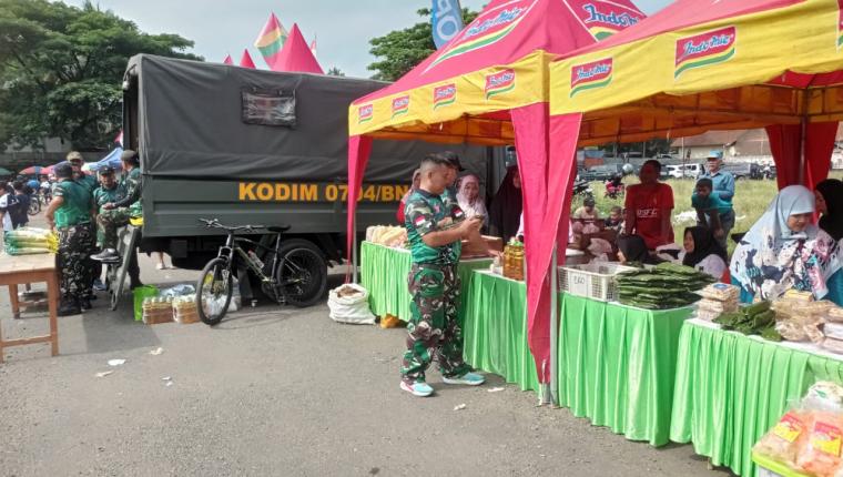 Bazar Murah dan Bantuan Sembako Warnai HUT TNI ke-80 di Banjarnegara