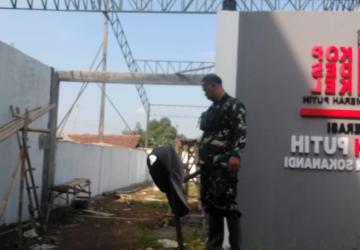 Babinsa Koramil 01 Banjarnegara Awasi Pembangunan KDKMP di Kelurahan Sokanandi