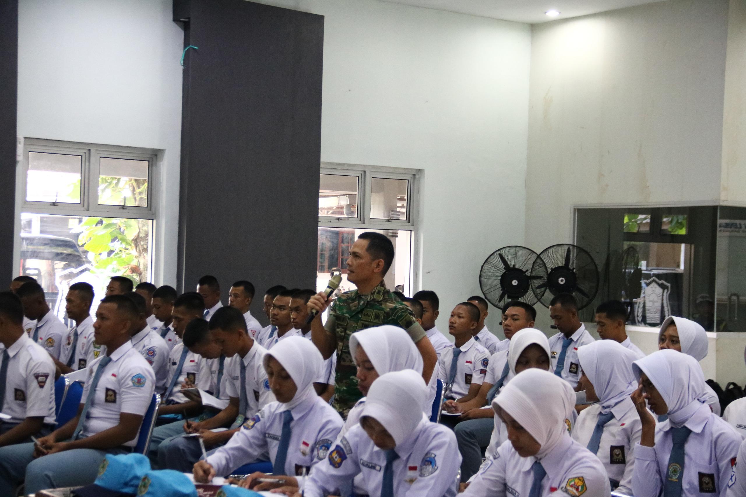 Dandim 0704 Banjarnegara Berikan Wawasan Kebangsaan pada Calon Paskibra