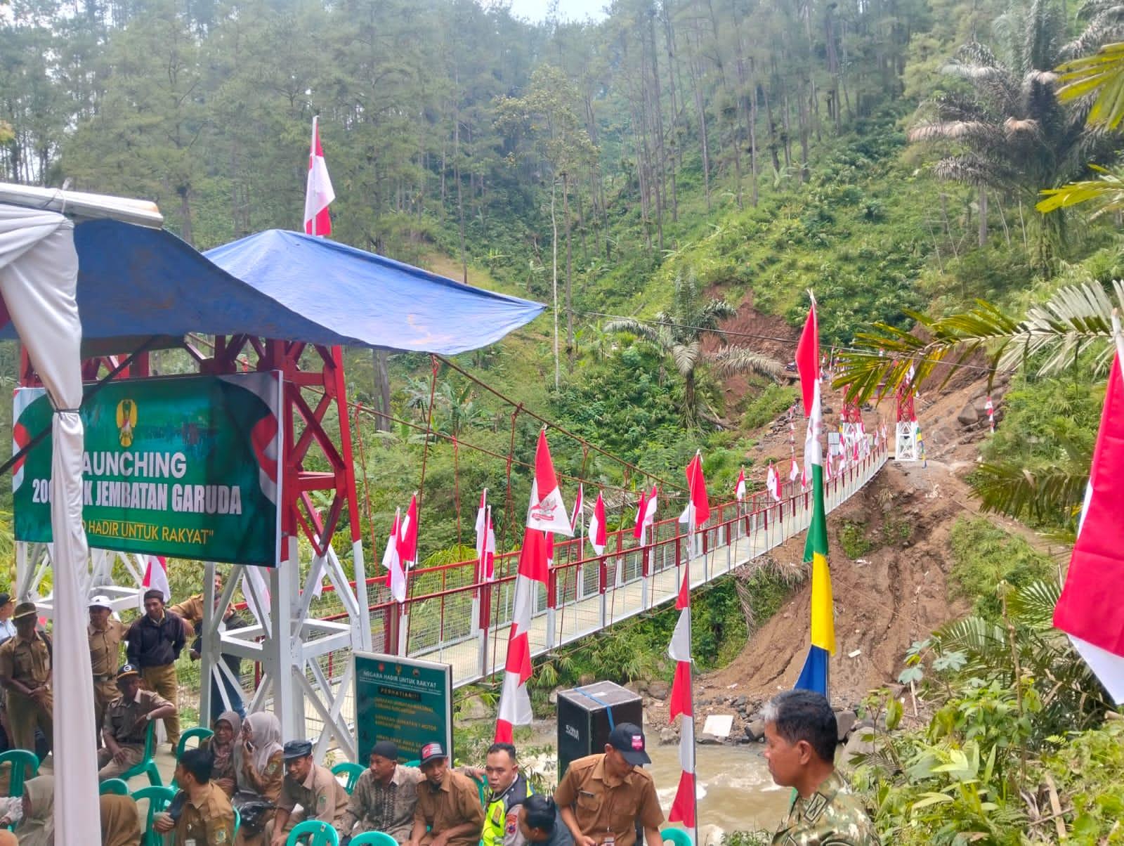 TNI AD Bangun Jembatan Garuda di Banjarnegara, Bukti Hadirnya Negara untuk Rakyat