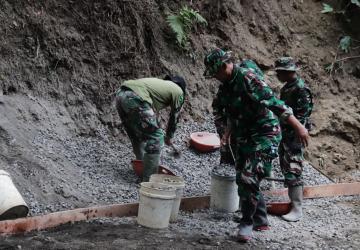 Serka Suwanto Langsir Split Setiap Batu Menjadi Pondasi Kemajuan Desa