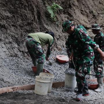 Serka Suwanto Langsir Split Setiap Batu Menjadi Pondasi Kemajuan Desa