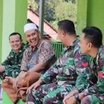 Obrolan Hangat dan Canda Akrab Cara Kopka Supriyono Merawat Kebersamaan di Lokasi TMMD
