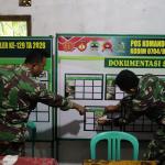 Di Balik Papan Komando TMMD Ada Ketelitian Kopka Supriyono dan Praka Agit yang Menjaga Arah Pembangunan