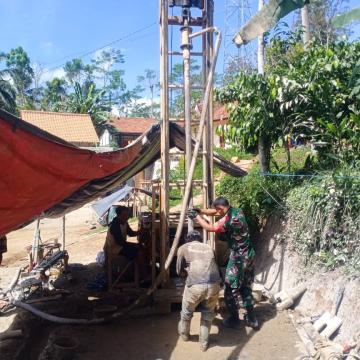 TNI Manunggal Air Setetes Harapan Mengalir untuk Warga Banjarnegara