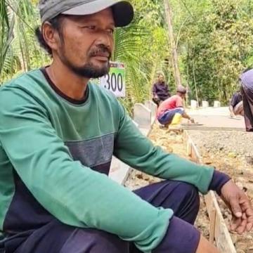 Lima Puluh Tahun Menunggu Pak Wondo Saksikan Jalan Impiannya Terwujud Lewat TMMD