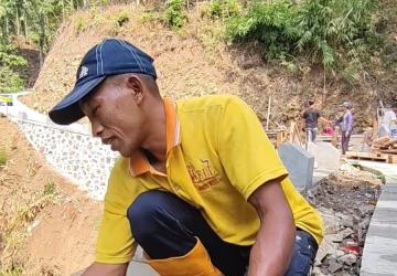 Sudah Alus Gara-Gara TNI Pak Har Rasakan Perubahan Jalan Gumelem Kulon