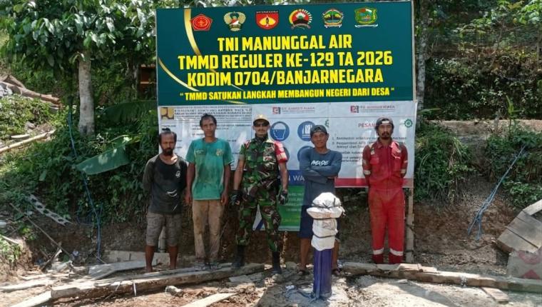 Sumur Bor TNI Manunggal Air di Pagedongan Rampung 100 Persen Harapan Baru untuk Warga