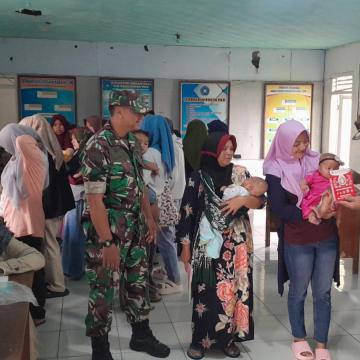 Tak Hanya Bangun Jalan Kopka Wahid Turut Dampingi Posyandu Warga Gumelem Kulon
