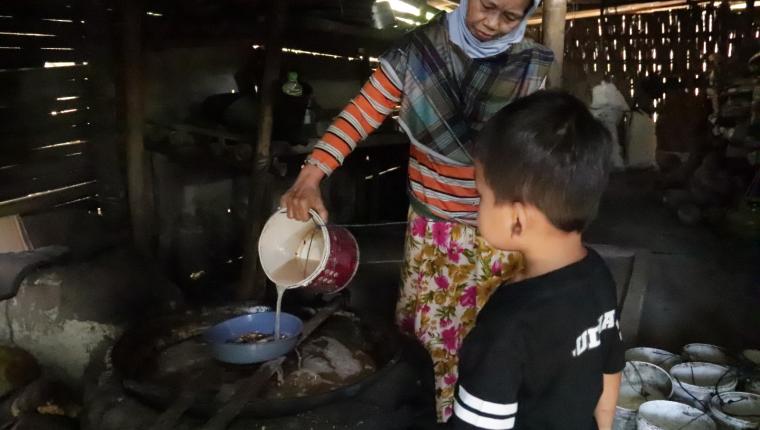Jalan Baru, Harapan Baru bagi Perajin Gula Kelapa di Gumelem Kulon