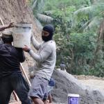 Langsir Pasir Tanpa Lelah Sanudin Ikut Wujudkan Jalan Impian Desa