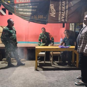 Ronda Malam Pererat Kemanunggalan TNI dan Warga di Gumelem Kulon