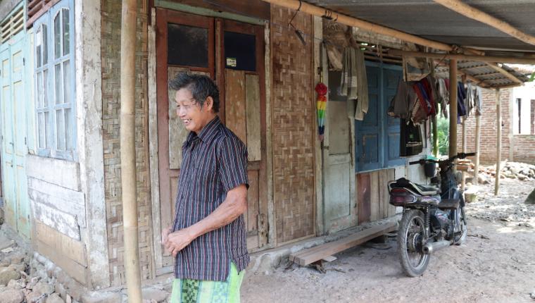 Harapan Baru untuk Rumah Kardi TMMD Reguler ke-129 Awali Rehab RTLH di Gumelem Kulon