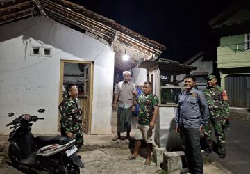 Patroli Gabungan TNI Perkuat Siskamling dan Sosial