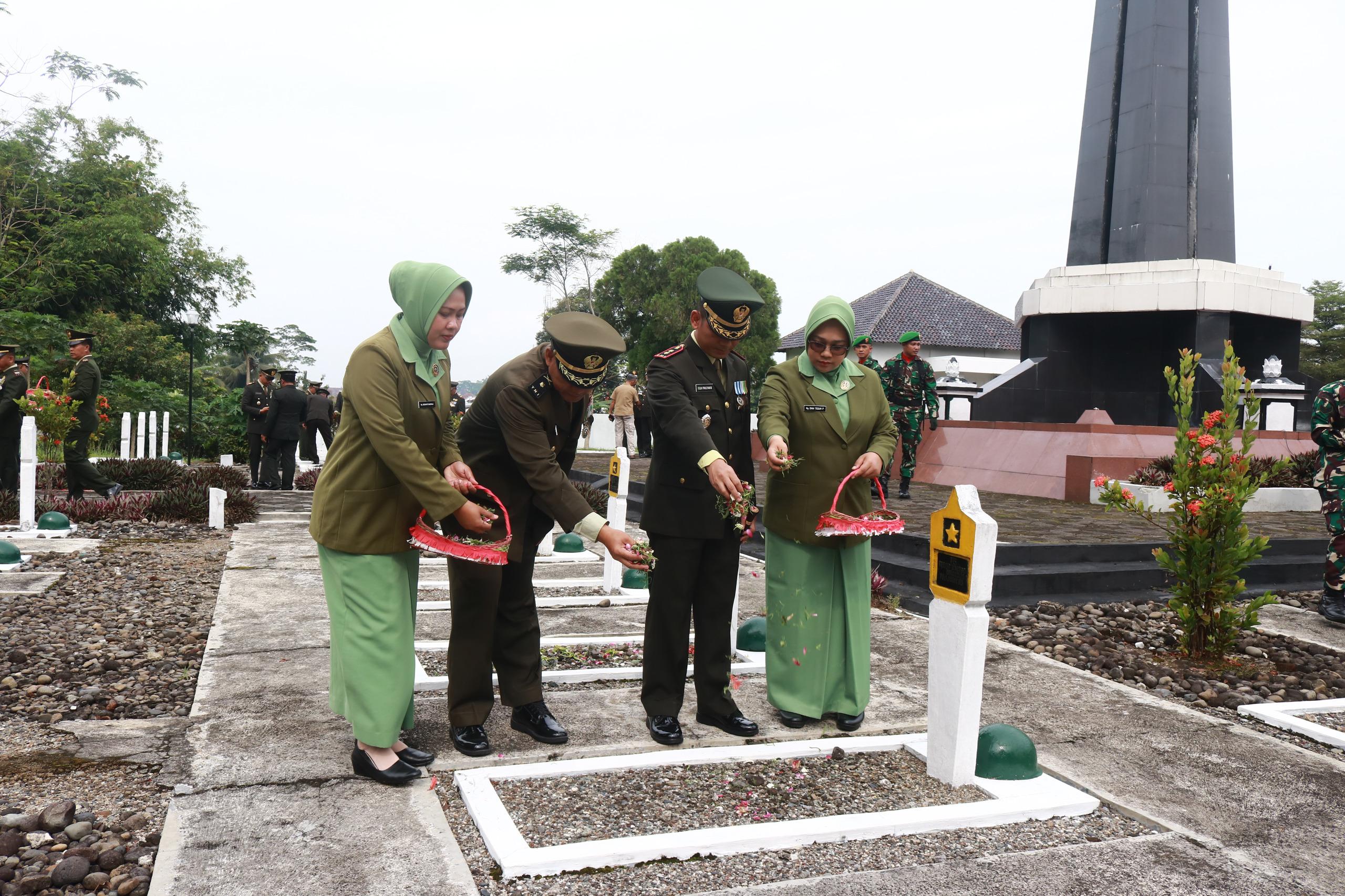 Dandim Banjarnegara Pimpin Ziarah Nasional di TMP Sureng Yudha