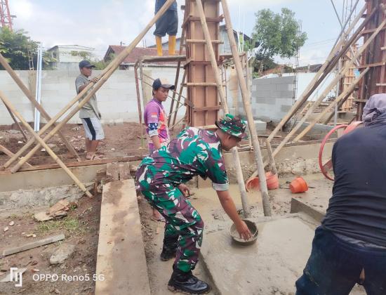 Babinsa Sigaluh Dampingi Pembangunan KDKMP di Kalibenda