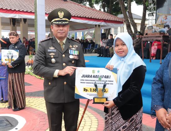Dandim 0704 Banjarnegara Hadiri Upacara HUT ke-81 Kemerdekaan RI di Alun-Alun Banjarnegara