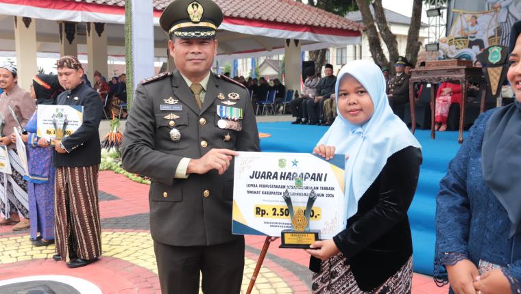 Dandim 0704 Banjarnegara Hadiri Upacara HUT ke-81 Kemerdekaan RI di Alun-Alun Banjarnegara